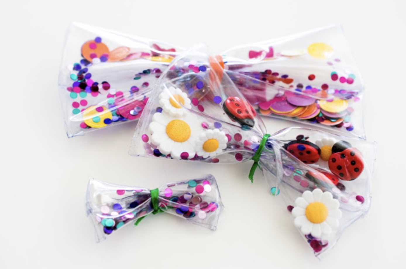 19 Adorable DIY Hair Bows For Every Taste