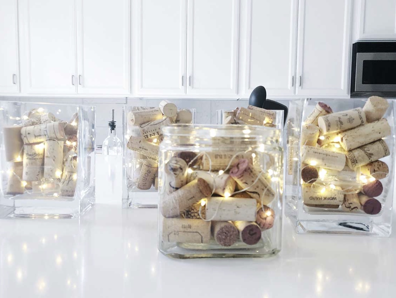 17 Fine DIY Crafts To Make With Leftover Wine Corks